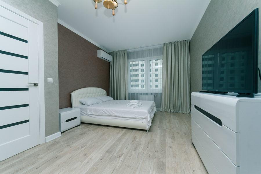 Sofii Rusovoi 3V Apartment Kiev Bagian luar foto